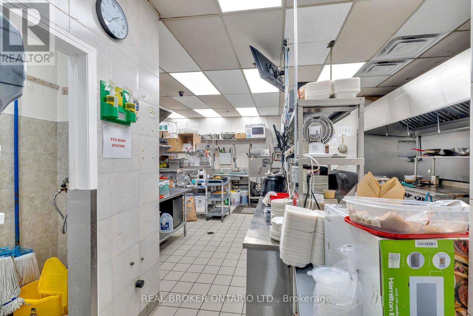 340 Eagle Street W, Newmarket, Ontario  L3Y 7M7 - Photo 17 - N13023198