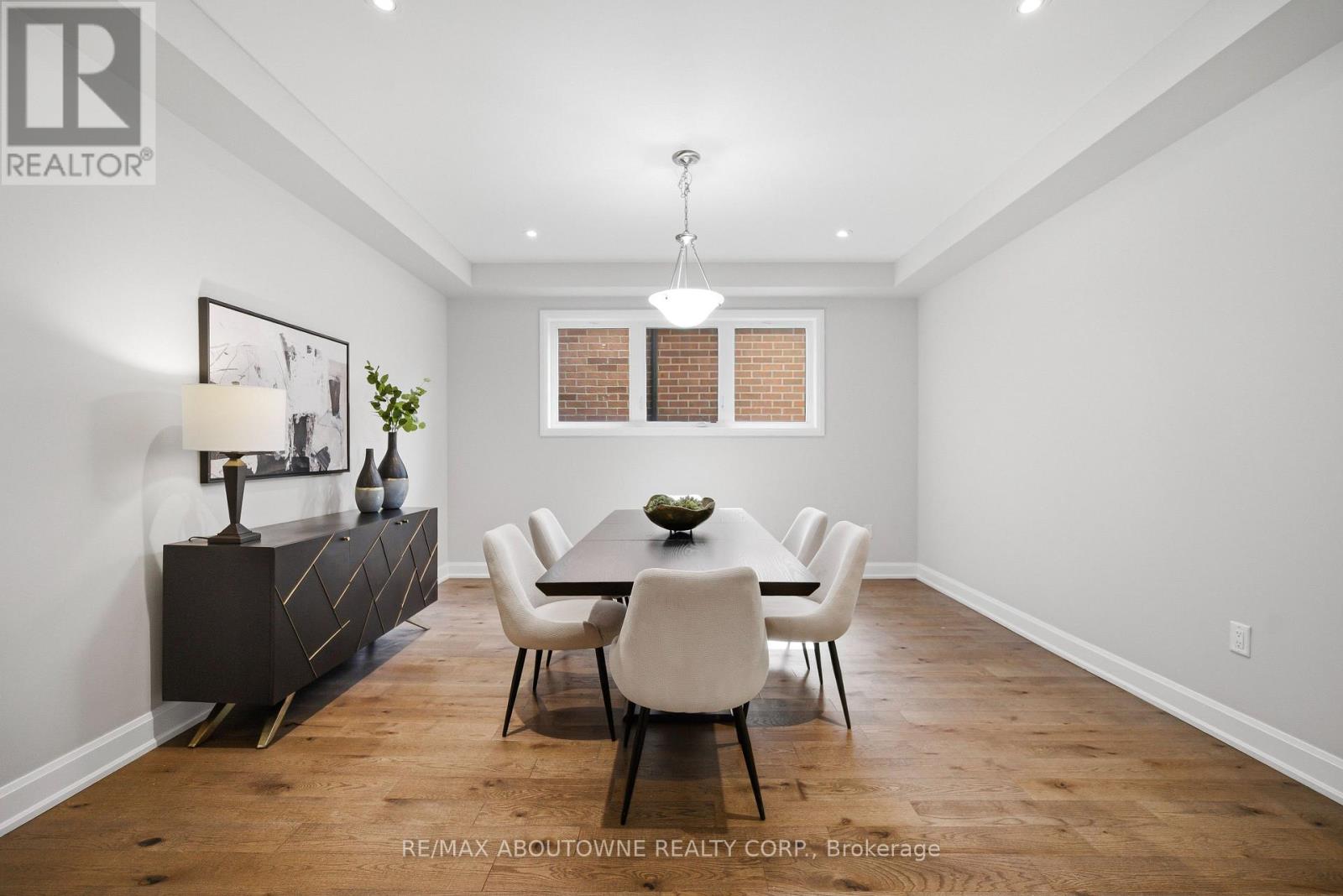 224 Cherryhurst Road, Oakville, Ontario  L6M 0Z7 - Photo 11 - W13009002