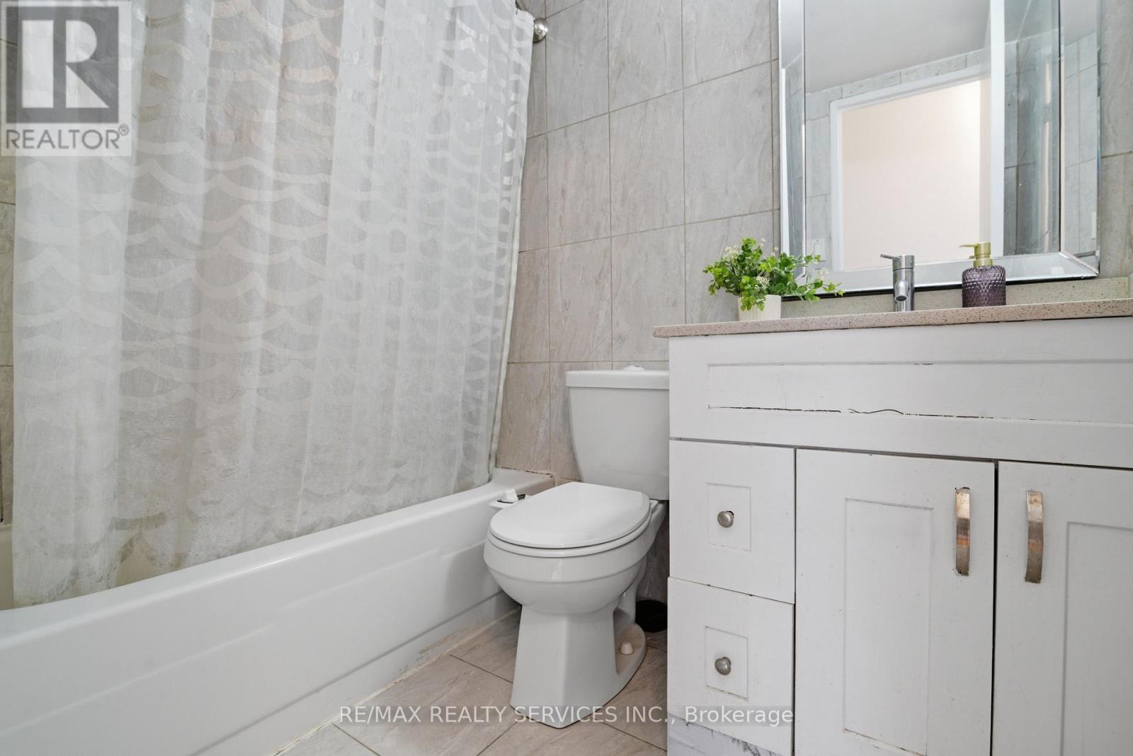 304 - 18 Knightsbridge Road, Brampton, Ontario  L6T 3X5 - Photo 34 - W12997272