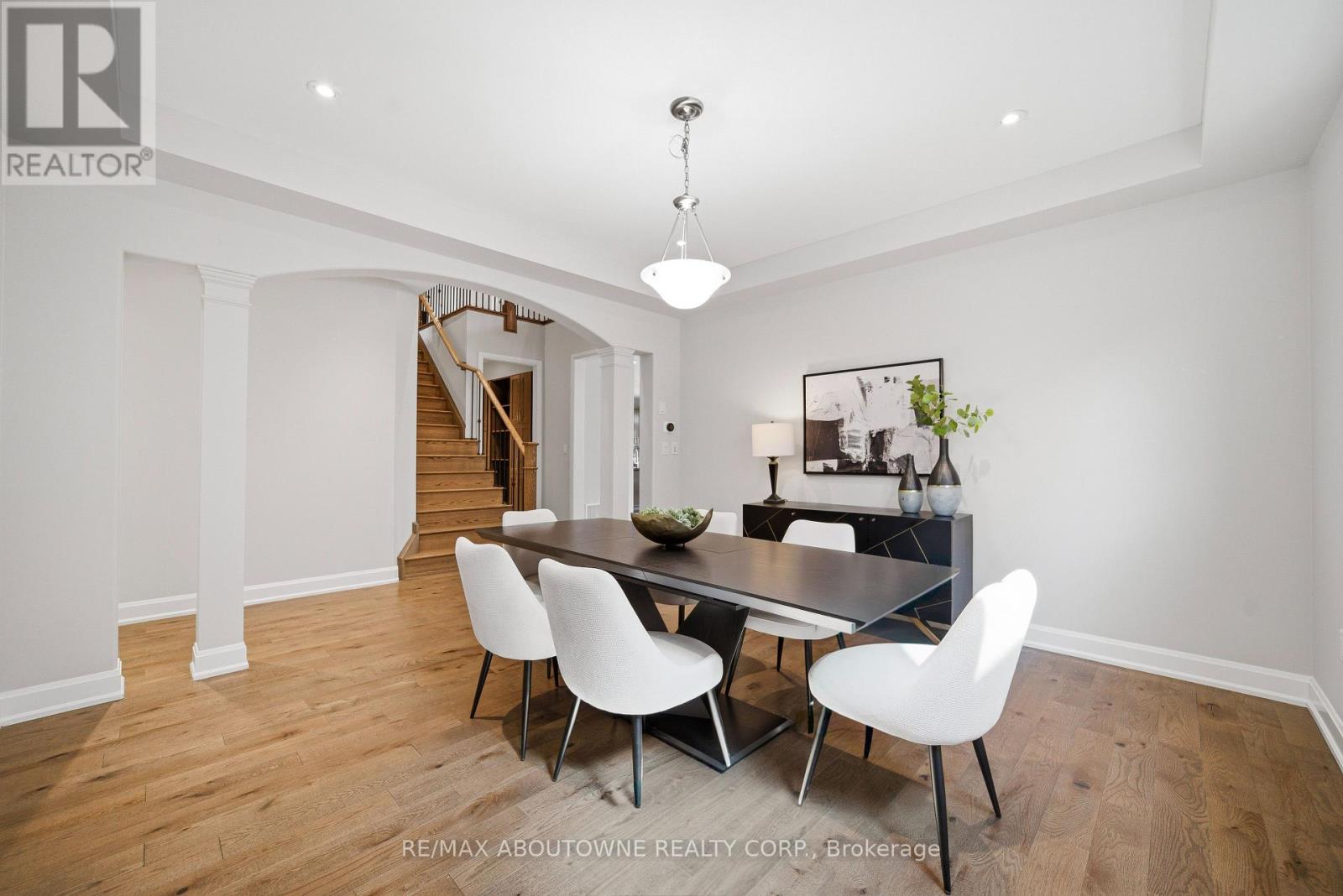 224 Cherryhurst Road, Oakville, Ontario  L6M 0Z7 - Photo 12 - W13009002