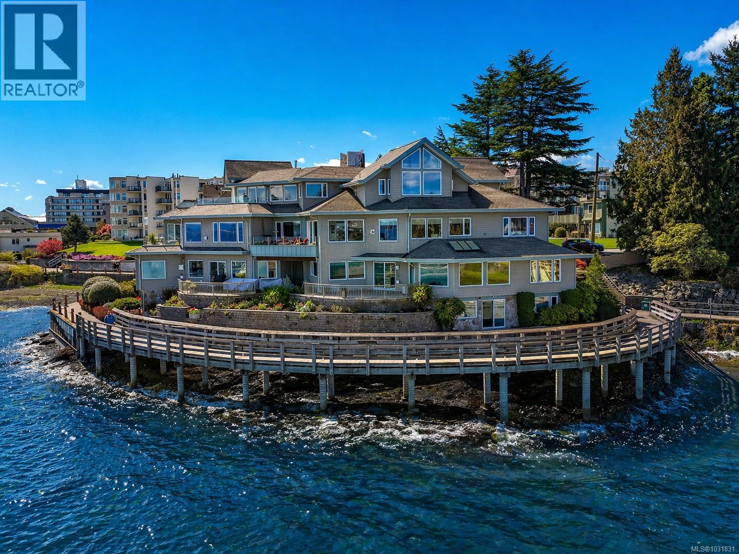 5 9885 Second St, Sidney, British Columbia  V8L 3C7 - Photo 1 - 1031831