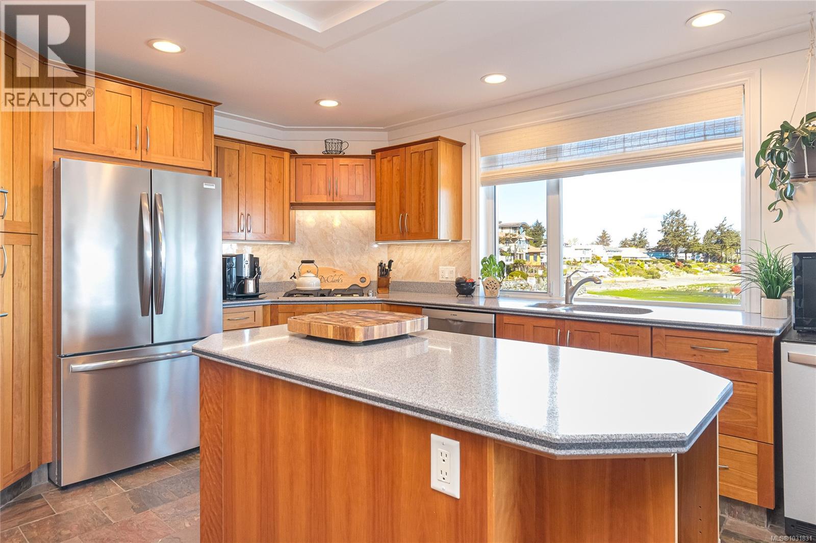 5 9885 Second St, Sidney, British Columbia  V8L 3C7 - Photo 16 - 1031831