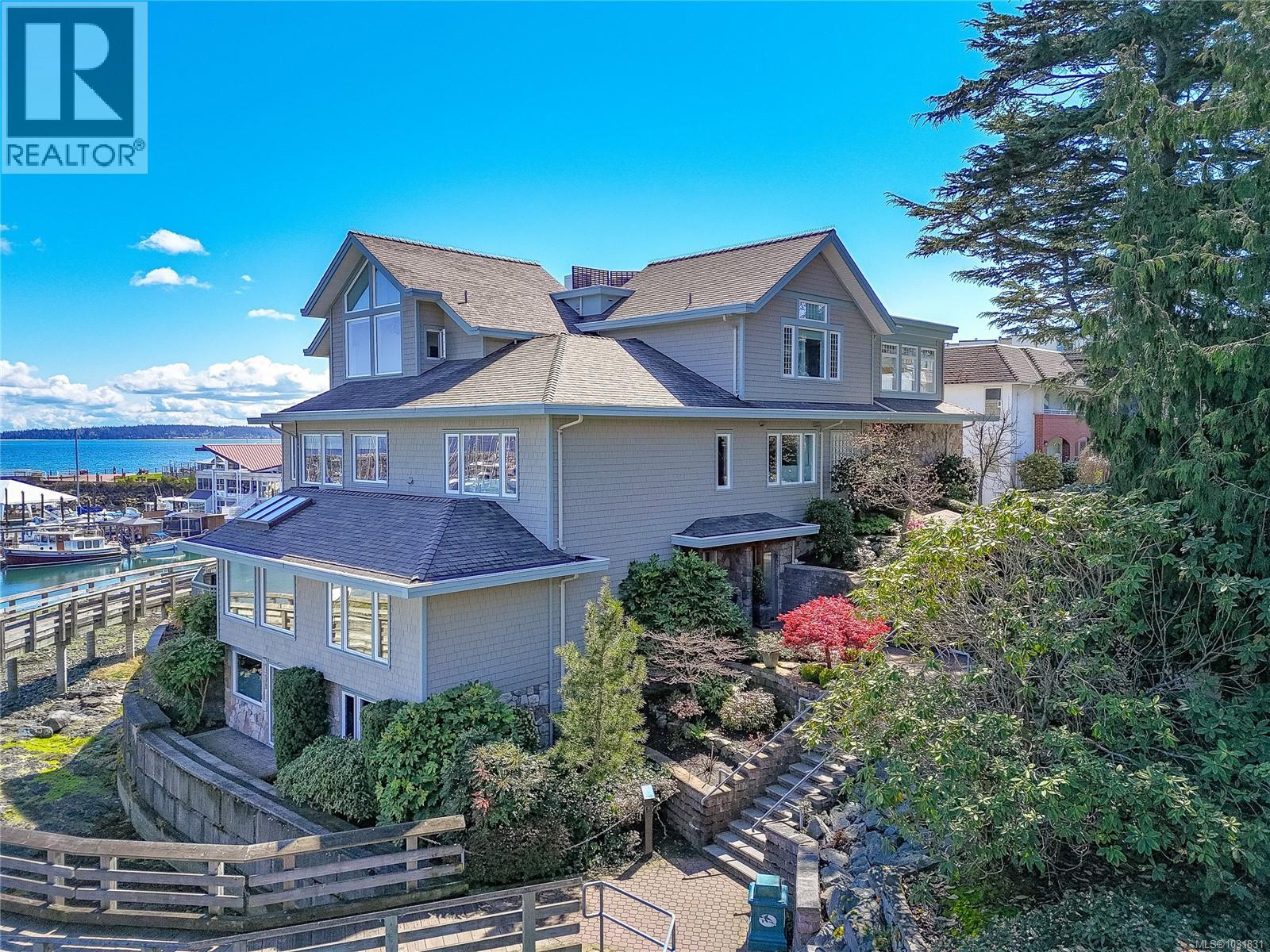 5 9885 Second St, Sidney, British Columbia  V8L 3C7 - Photo 3 - 1031831