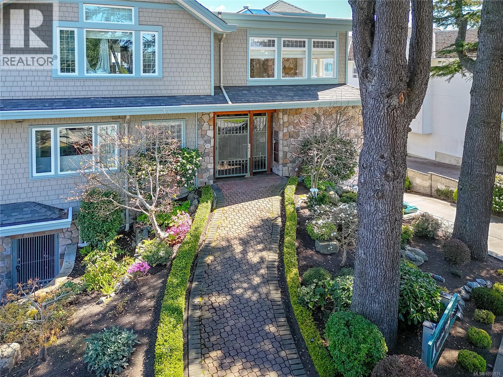 5 9885 Second St, Sidney, British Columbia  V8L 3C7 - Photo 4 - 1031831