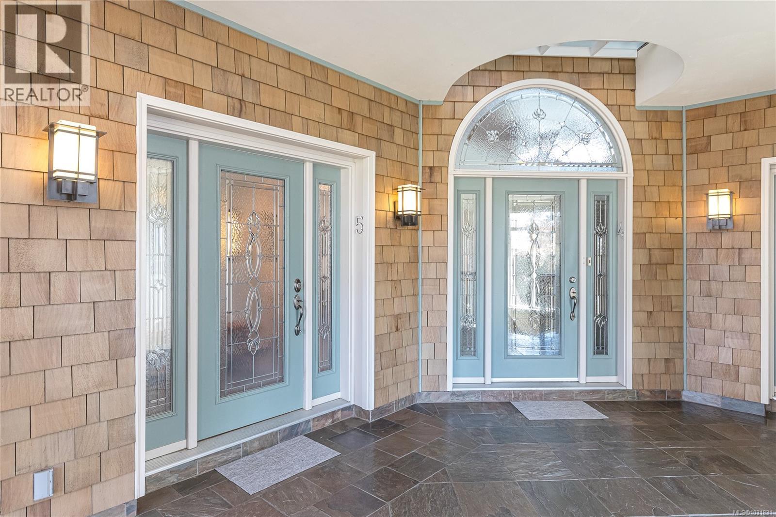 5 9885 Second St, Sidney, British Columbia  V8L 3C7 - Photo 6 - 1031831