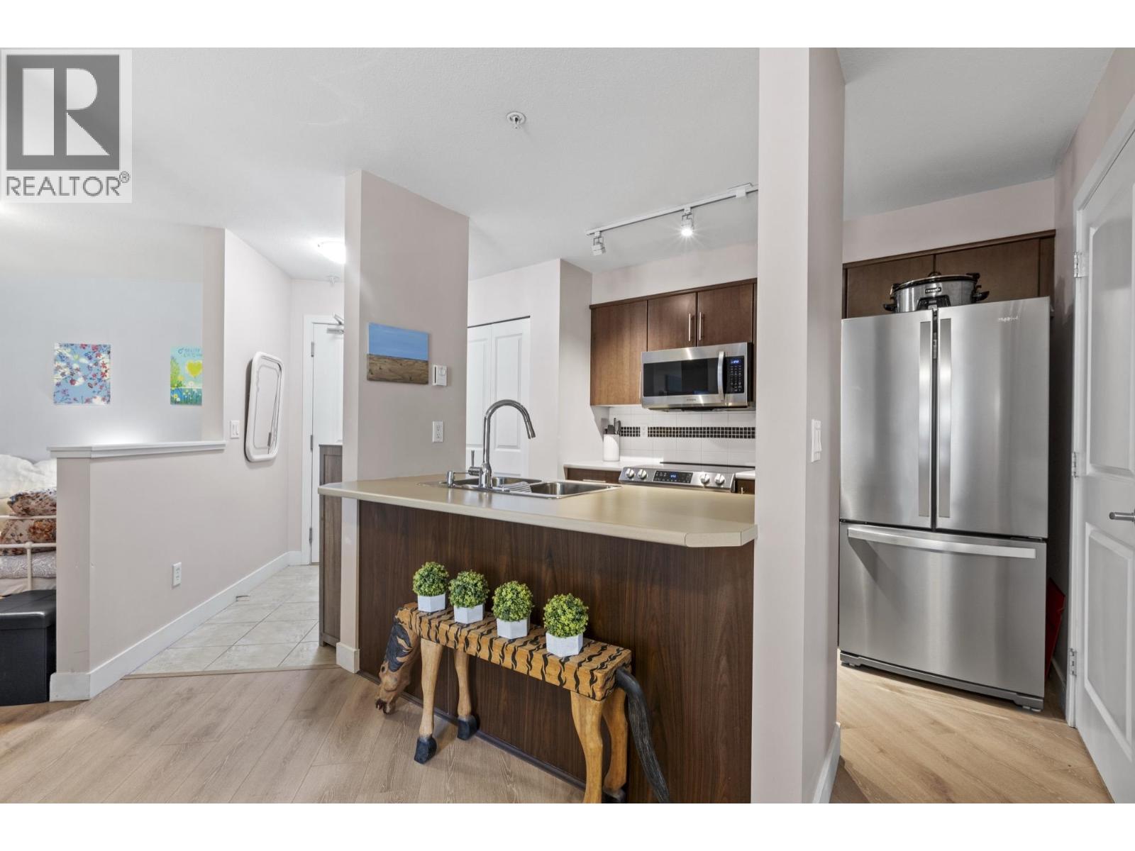 302 12248 224 Street, Maple Ridge, British Columbia  V2X 8W6 - Photo 10 - R3115054