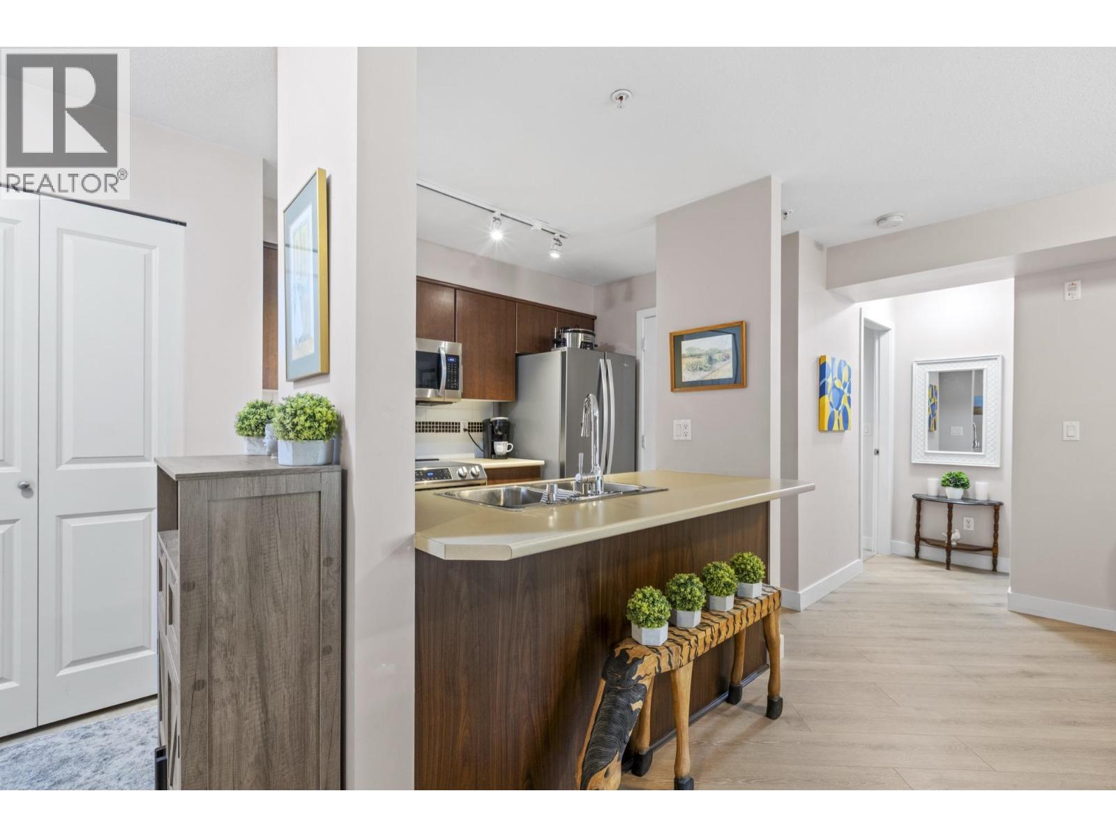 302 12248 224 Street, Maple Ridge, British Columbia  V2X 8W6 - Photo 11 - R3115054