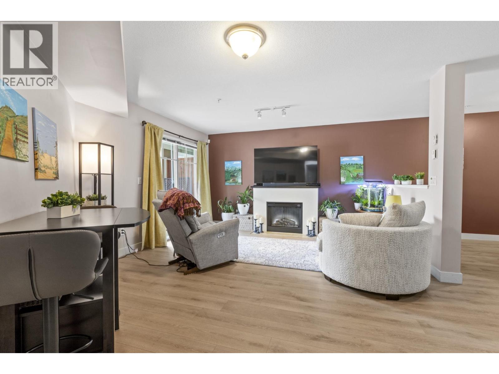 302 12248 224 Street, Maple Ridge, British Columbia  V2X 8W6 - Photo 7 - R3115054