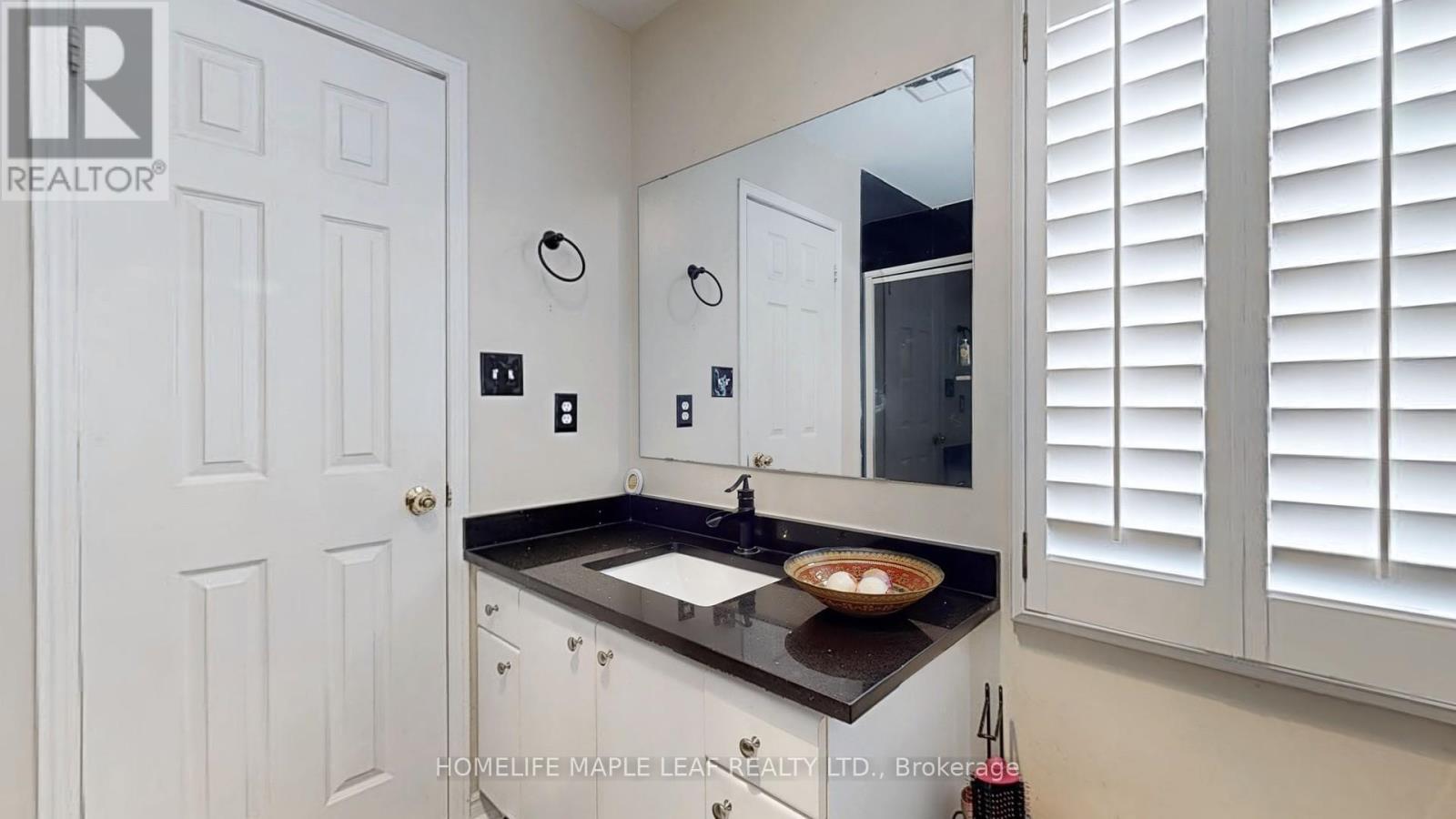 7 Colleyville Street, Brampton, Ontario  L7A 1H3 - Photo 32 - W13030740