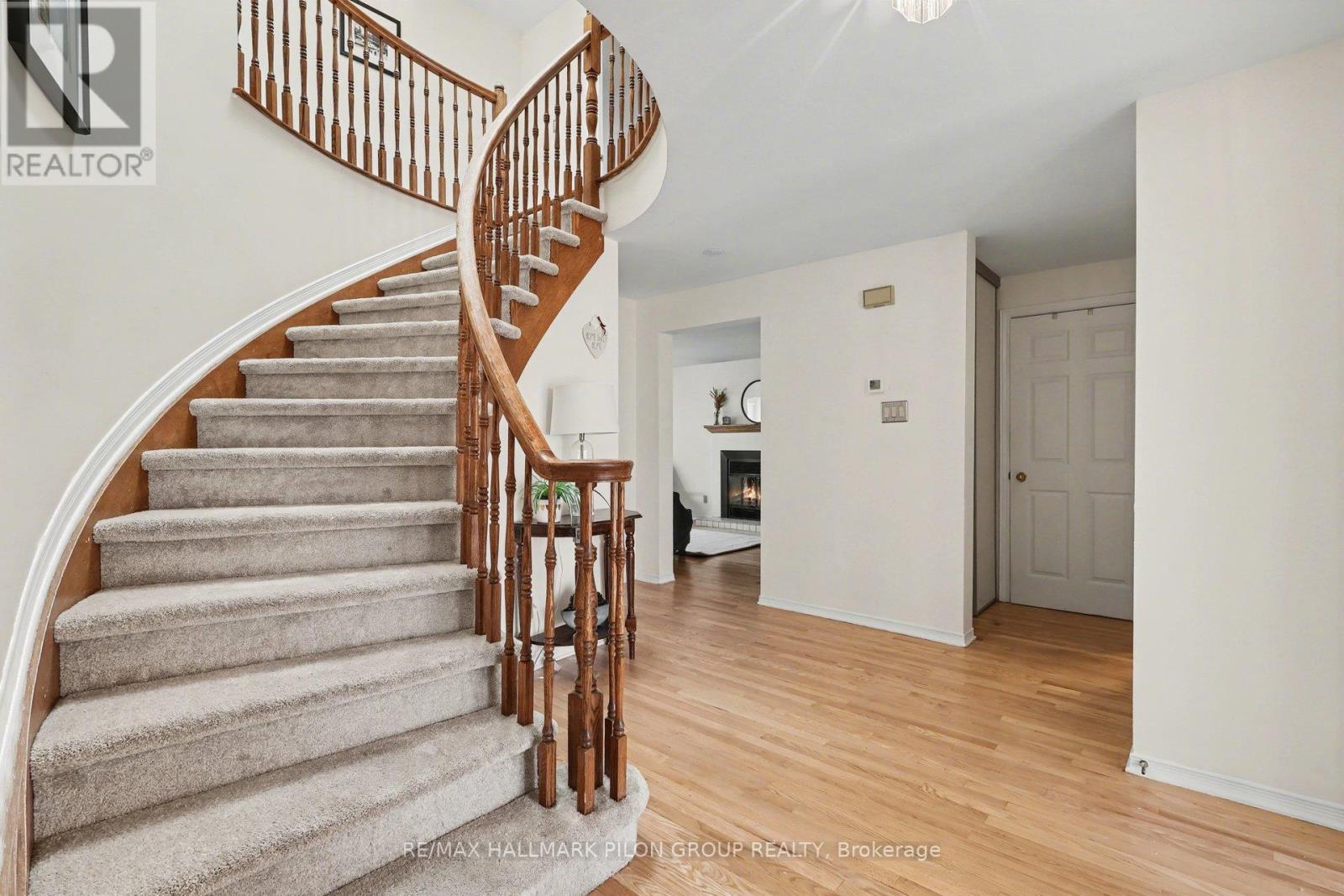 1709 Sansonnet Street, Ottawa, Ontario  K1C 5Z5 - Photo 4 - X13035994