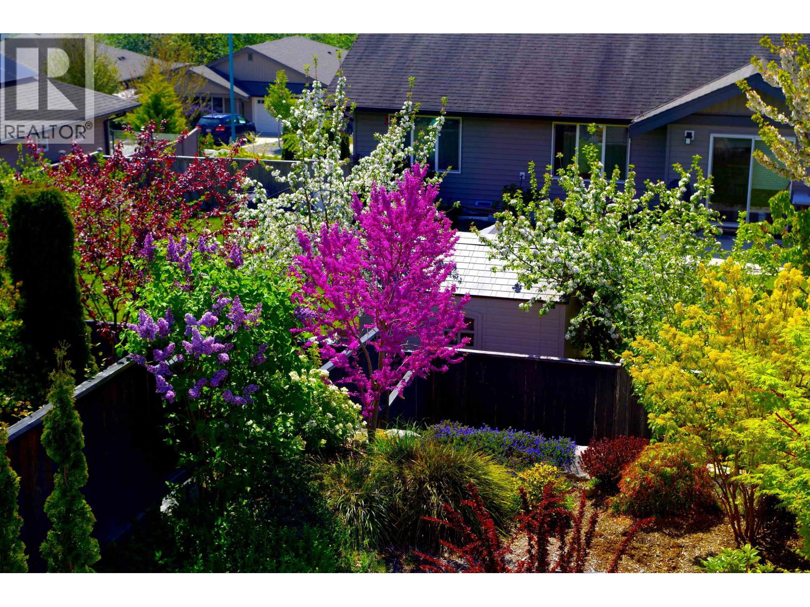 6263 Apollo Road, Sechelt, British Columbia  V7Z 0N7 - Photo 39 - R3115045