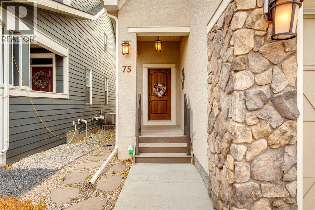 75 Masters Rise SE, Calgary, Alberta  T3M 2B9 - Photo 2 - A2284006