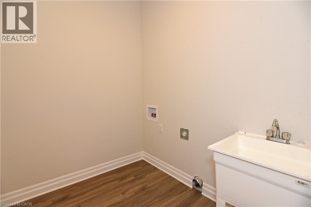 403 Breakwater Boulevard, Port Stanley, Ontario  N5L 0B5 - Photo 6 - 40821225