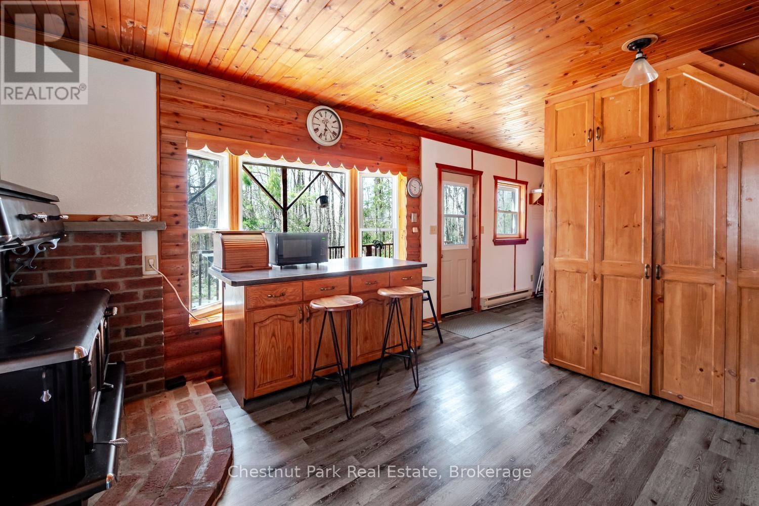 2096 Bruce Rd 9 Road, Northern Bruce Peninsula, Ontario  N0H 1W0 - Photo 14 - X13036096