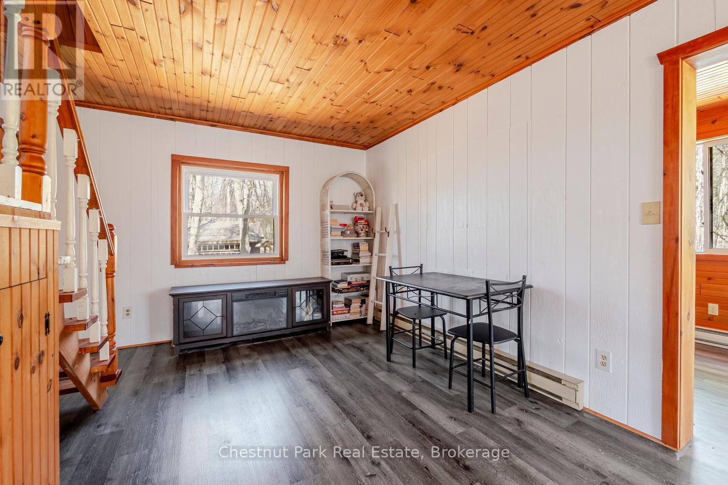 2096 Bruce Rd 9 Road, Northern Bruce Peninsula, Ontario  N0H 1W0 - Photo 17 - X13036096