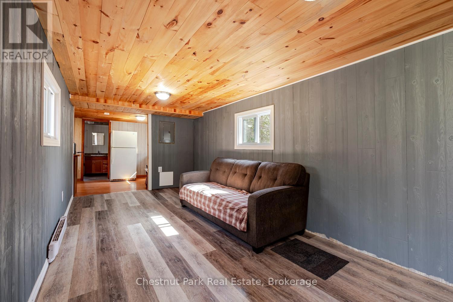 2096 Bruce Rd 9 Road, Northern Bruce Peninsula, Ontario  N0H 1W0 - Photo 26 - X13036096