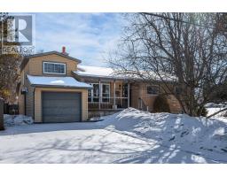 62 MONTGOMERY BOULEVARD, Kingston, Ontario