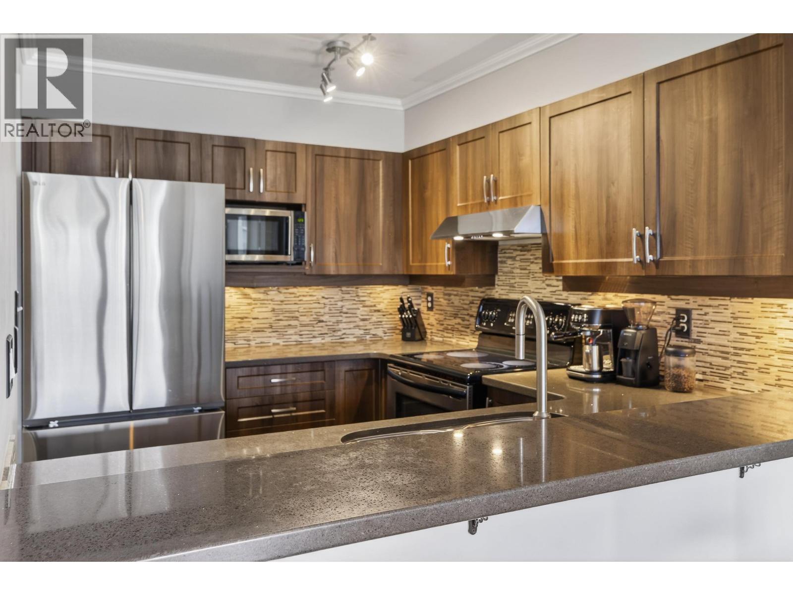 1007 10 Laguna Court, New Westminster, British Columbia  V3M 6W3 - Photo 11 - R3093180