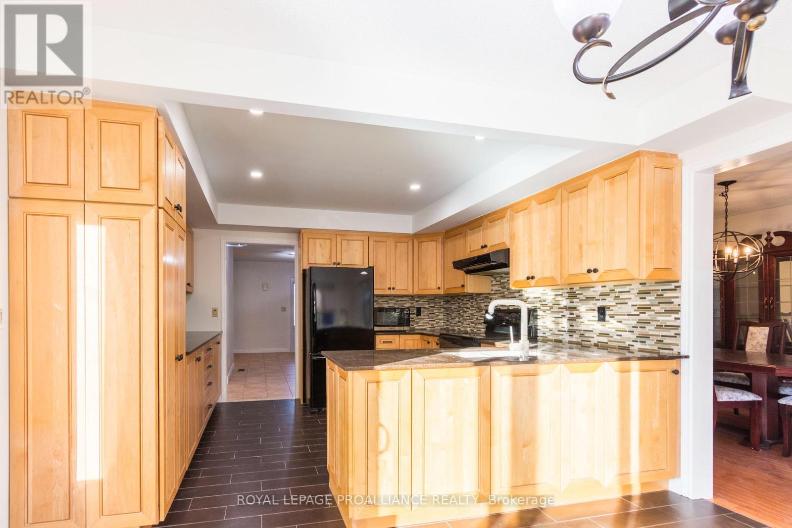 37 Dungannon Drive, Belleville, Ontario  K8P 5E7 - Photo 11 - X13036134