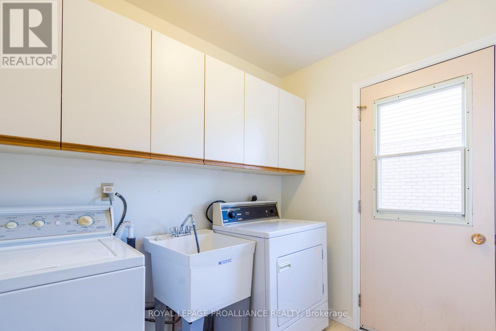 37 Dungannon Drive, Belleville, Ontario  K8P 5E7 - Photo 22 - X13036134