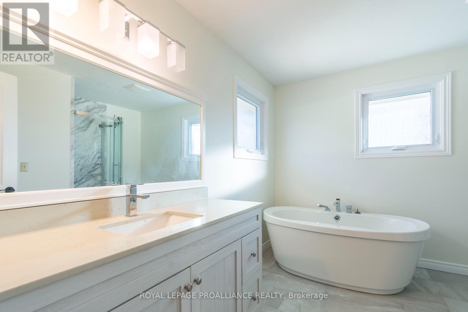 37 Dungannon Drive, Belleville, Ontario  K8P 5E7 - Photo 27 - X13036134