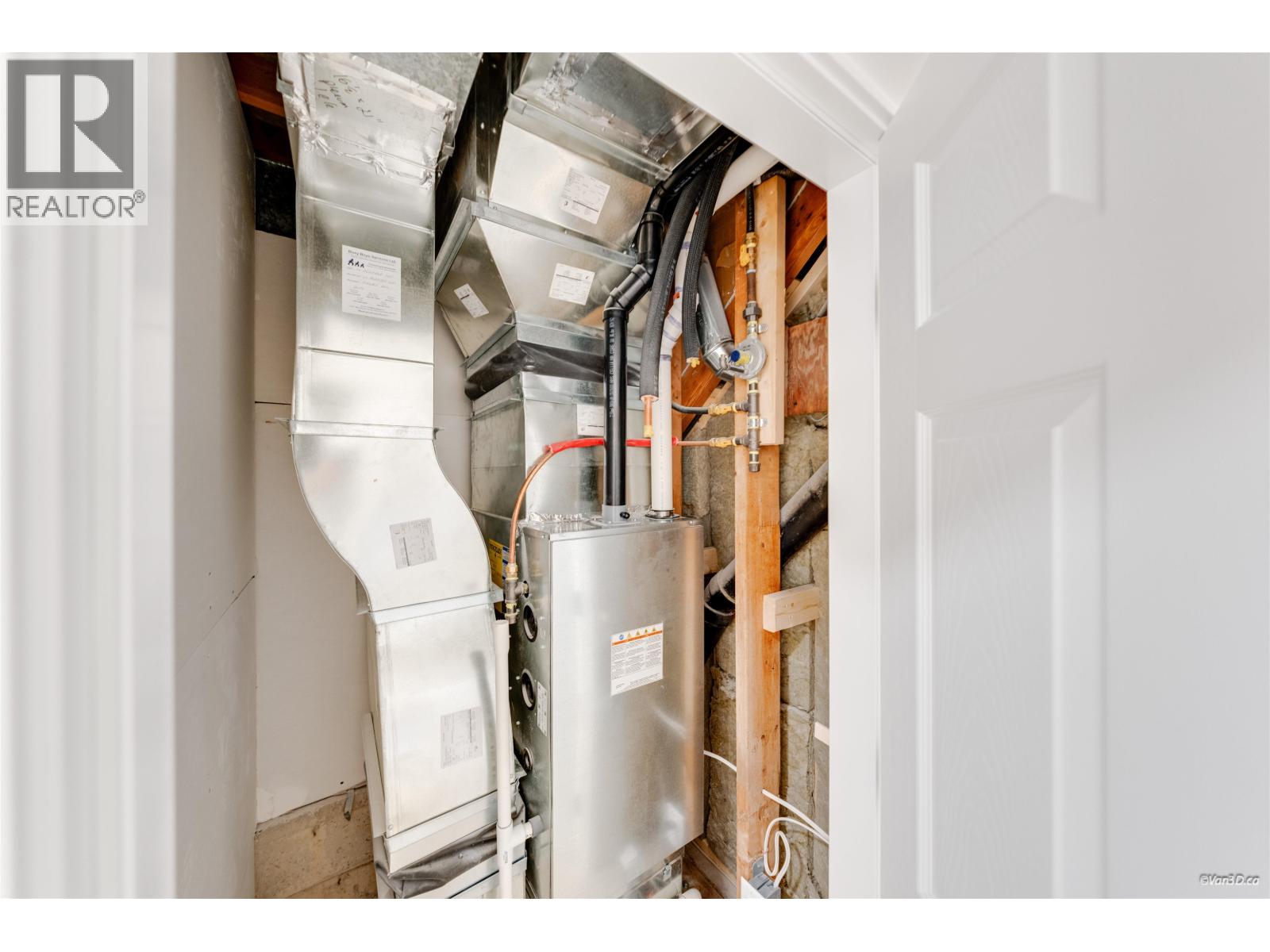 1004 Pia Road, Squamish, British Columbia  V0N 1T0 - Photo 33 - R3114959