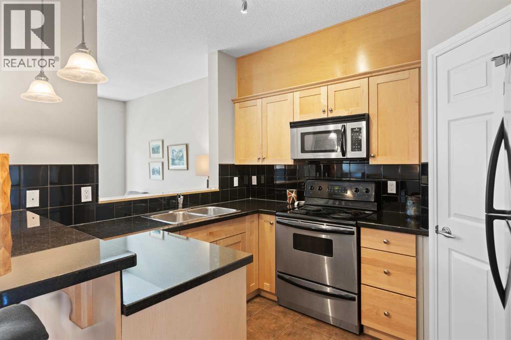 113, 80 Dyrgas Gate, Canmore, Alberta  T1W 3M8 - Photo 11 - A2301470