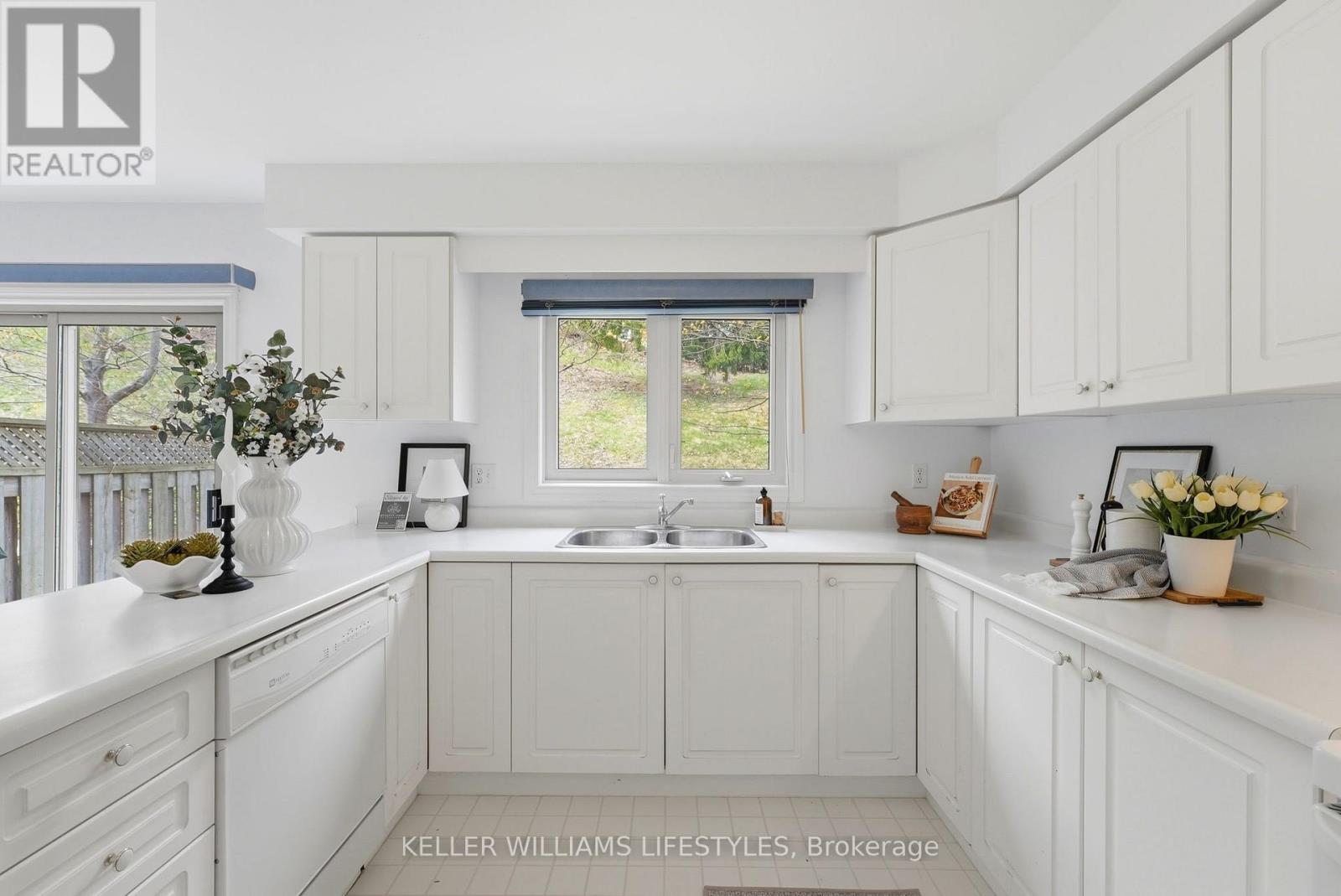 16 - 270 North Centre Road, London North, Ontario  N6G 5E2 - Photo 7 - X13036068