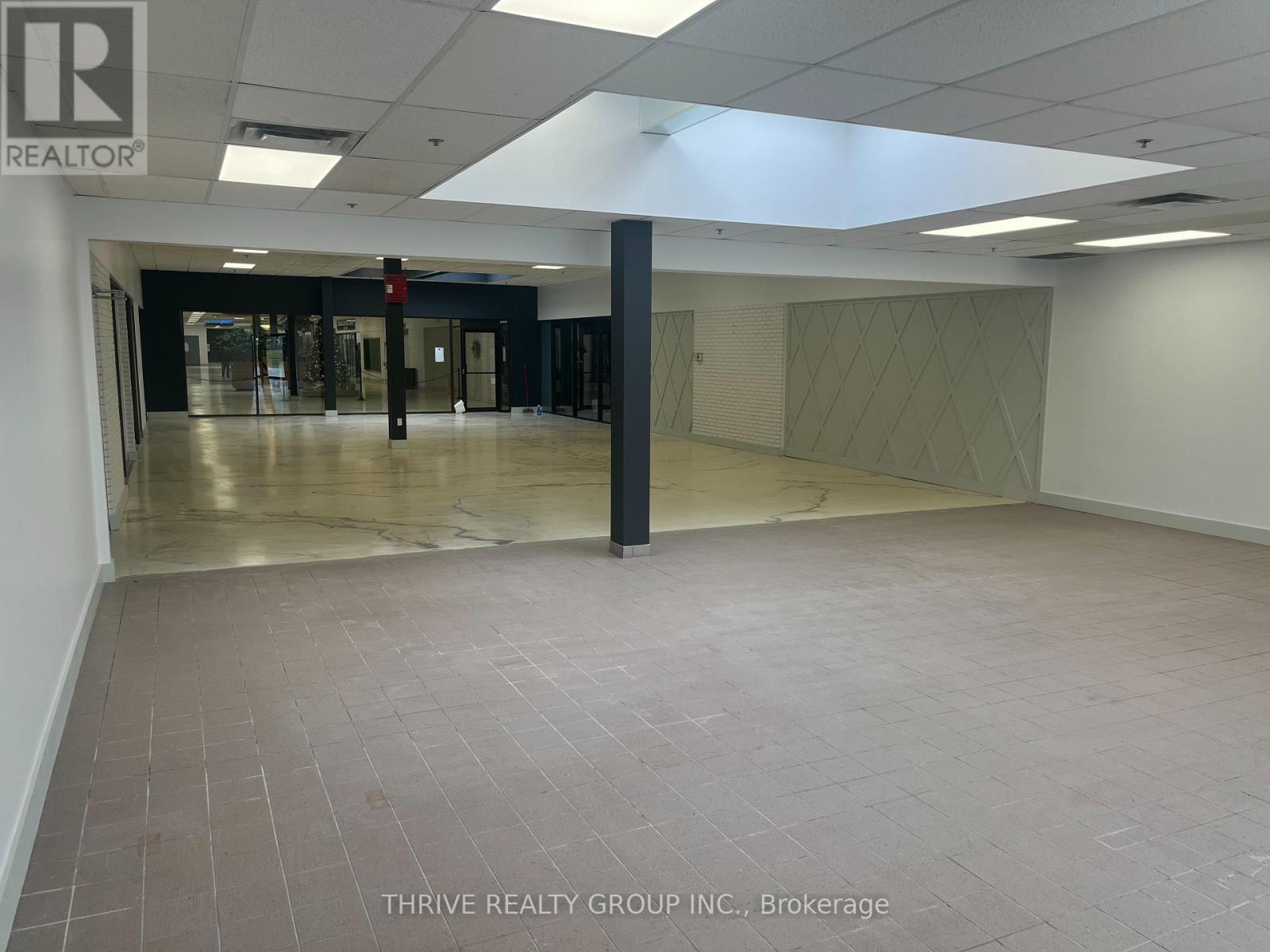 8 - 51 Front Street E, Strathroy-Caradoc, Ontario  N7G 1Y5 - Photo 4 - X13036114