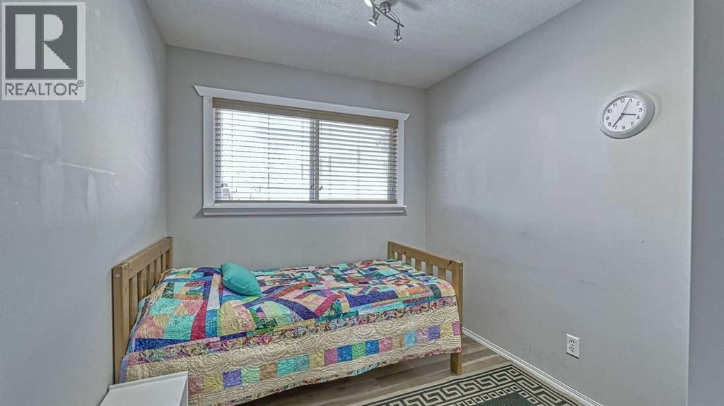 64 Midglen Drive Se, Calgary, Alberta  T2X 1G7 - Photo 15 - A2302754