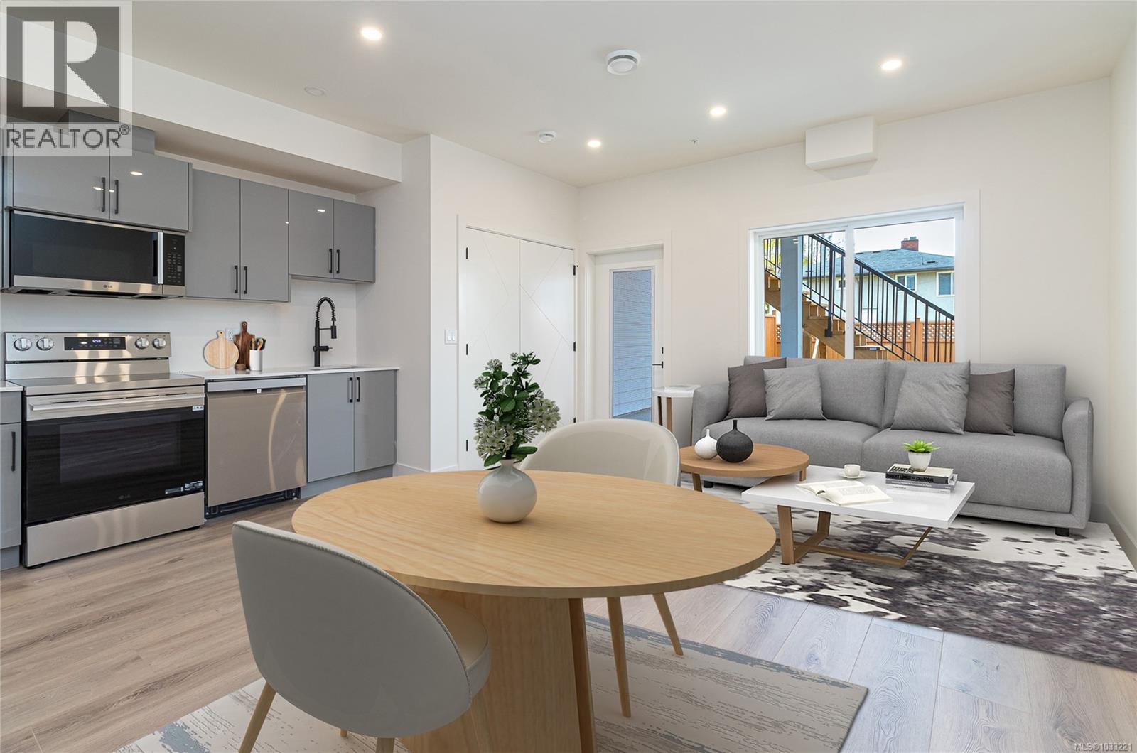 # 4 95 Battleford Ave, Saanich, British Columbia  V8Z 1K5 - Photo 4 - 1033221