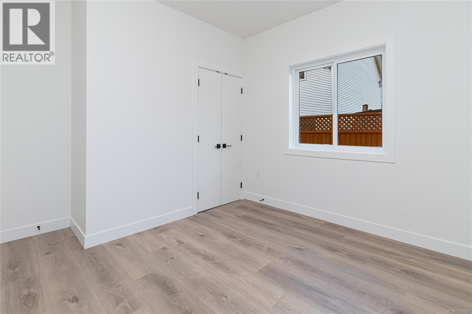 # 4 95 Battleford Ave, Saanich, British Columbia  V8Z 1K5 - Photo 9 - 1033221