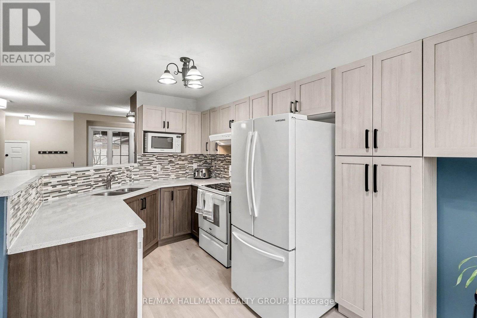 111 Ludlowe Street, Ottawa, Ontario  K4A 5C2 - Photo 10 - X13036052