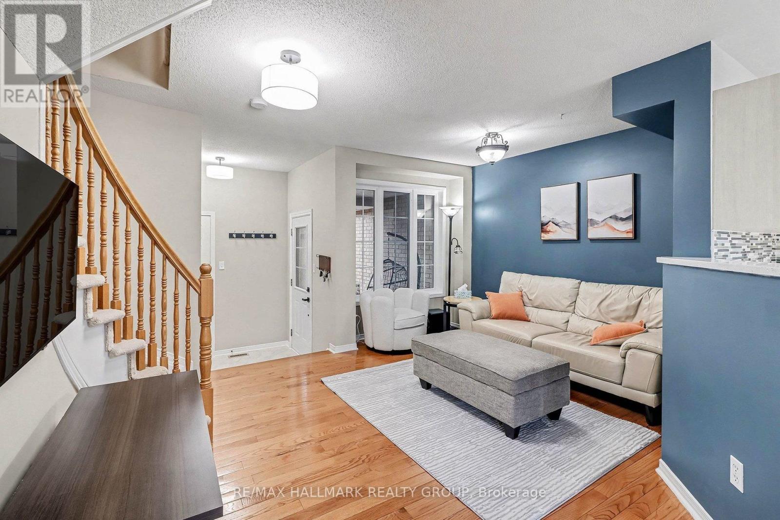 111 Ludlowe Street, Ottawa, Ontario  K4A 5C2 - Photo 6 - X13036052