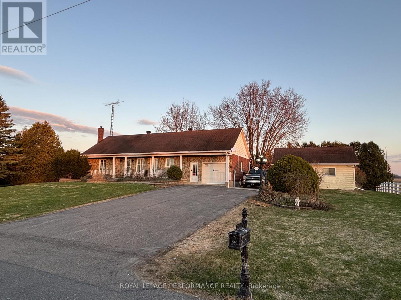 1270 CONCESSION RD 1 ROAD S, Alfred and Plantagenet, Ontario