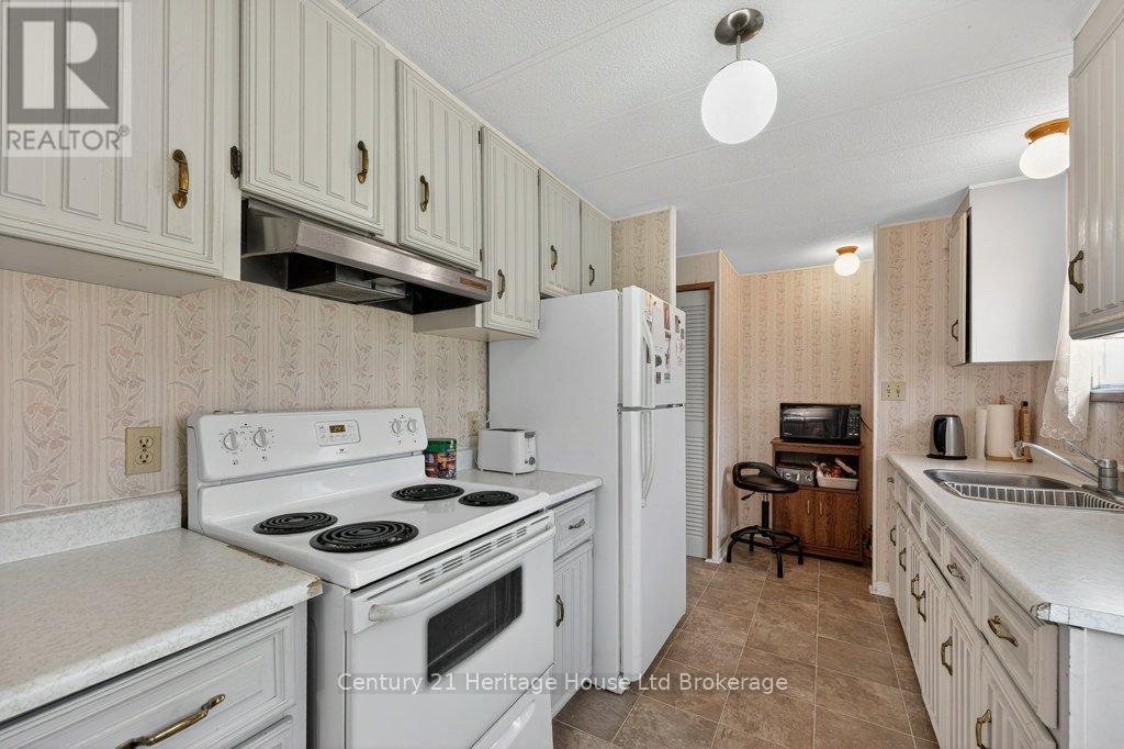 746112 Township Road 4, Blandford-Blenheim, Ontario  N4S 7V9 - Photo 12 - X13036126