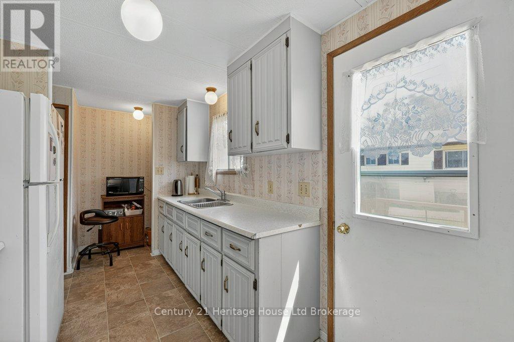 746112 Township Road 4, Blandford-Blenheim, Ontario  N4S 7V9 - Photo 16 - X13036126