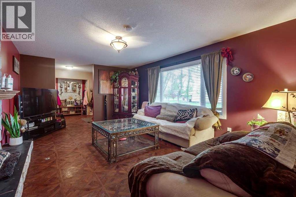 1203 Gough Road, Carstairs, Alberta  T0M 0N0 - Photo 9 - A2222112