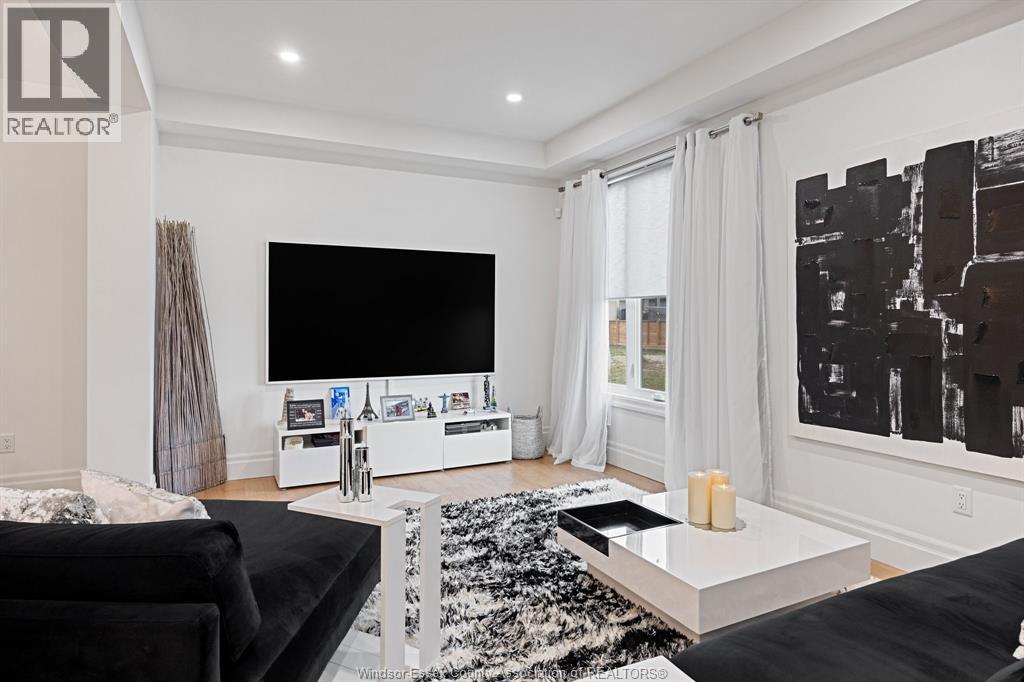 116 Peters Street, Essex, Ontario  N8M 0B1 - Photo 4 - 26008975