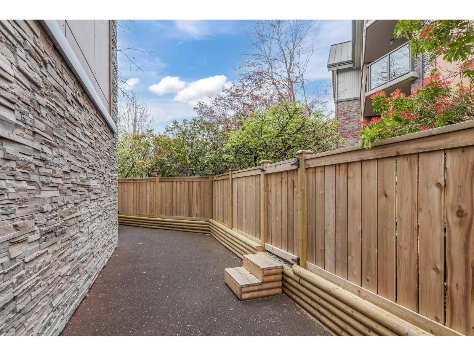 101 9962 148 Street, Surrey, British Columbia  V3R 0P9 - Photo 25 - R3113647