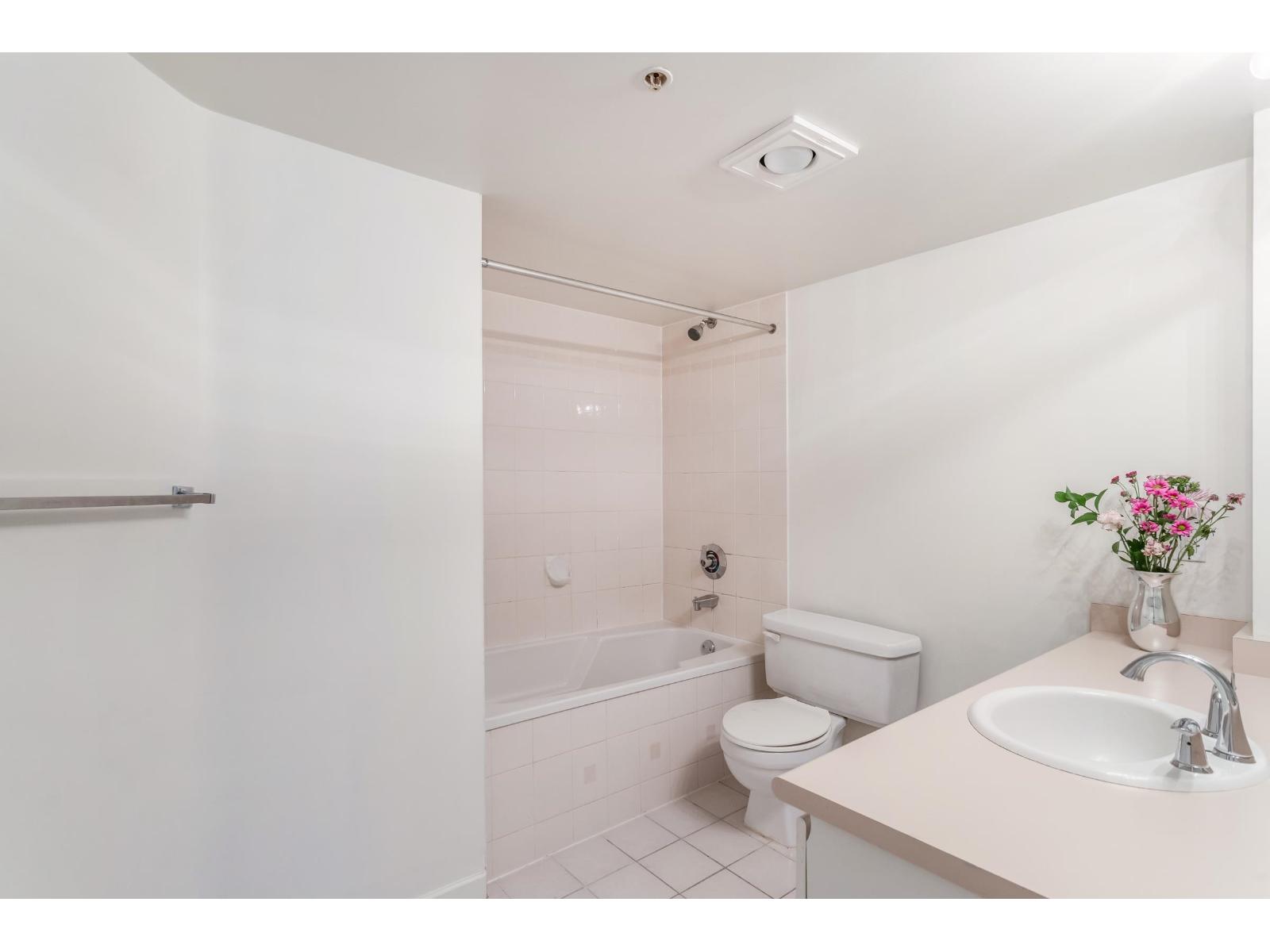 101 9962 148 Street, Surrey, British Columbia  V3R 0P9 - Photo 15 - R3113647