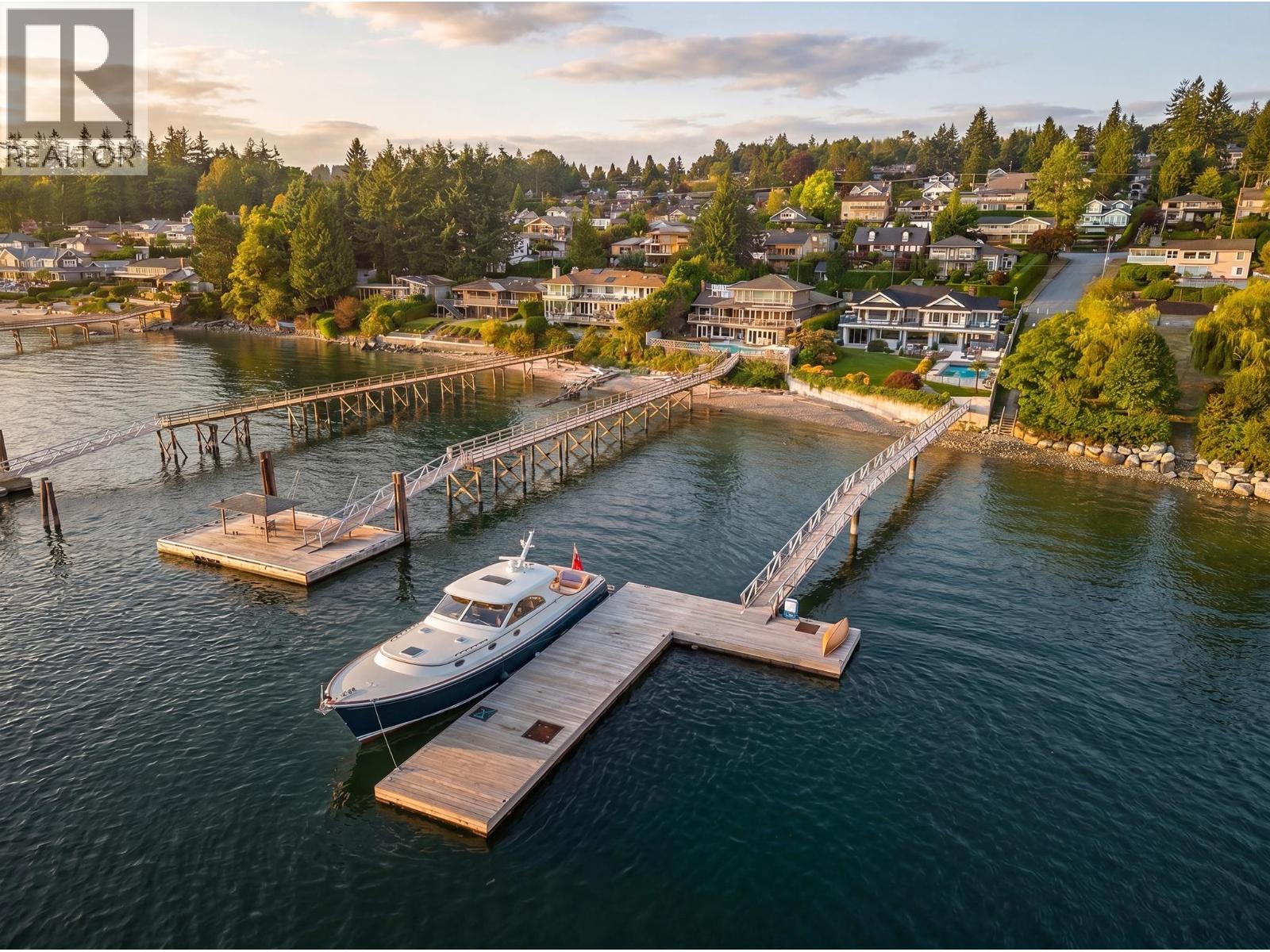 588 Lowry Lane, North Vancouver, British Columbia  V7G 1R3 - Photo 3 - R3114800