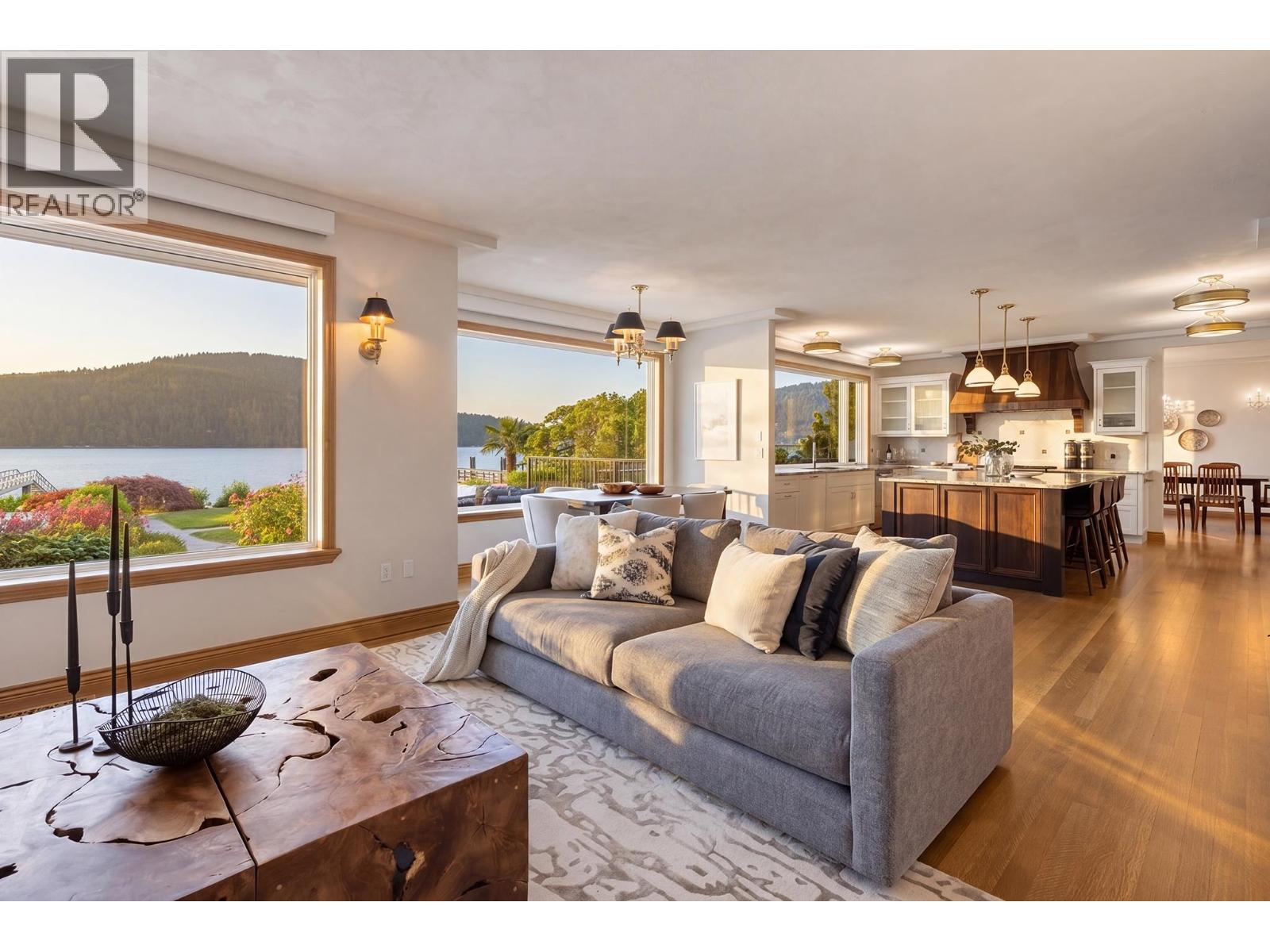 588 Lowry Lane, North Vancouver, British Columbia  V7G 1R3 - Photo 9 - R3114800