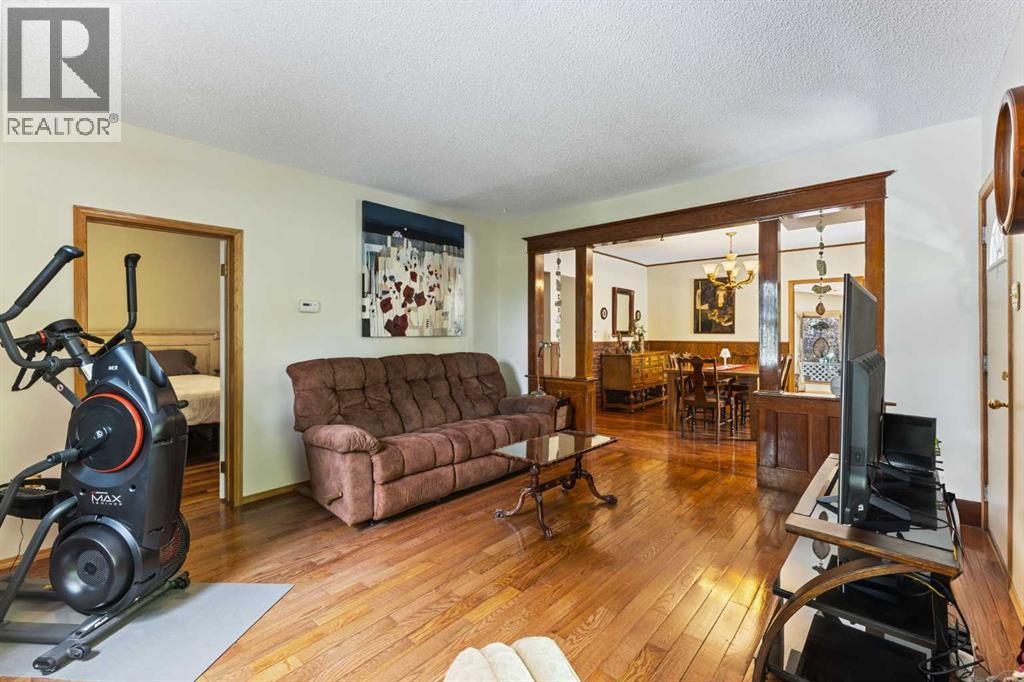 717 East Road, Standard, Alberta  T0J 3G0 - Photo 17 - A2282435