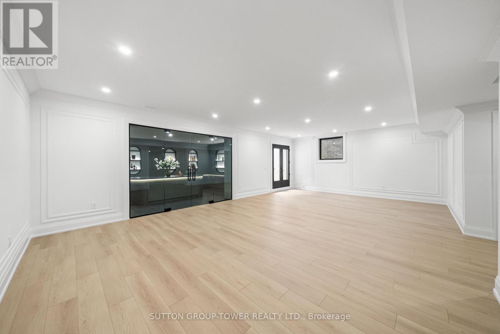 121 Edgecroft Road, Toronto, Ontario  M8Z 2C2 - Photo 32 - W12801170