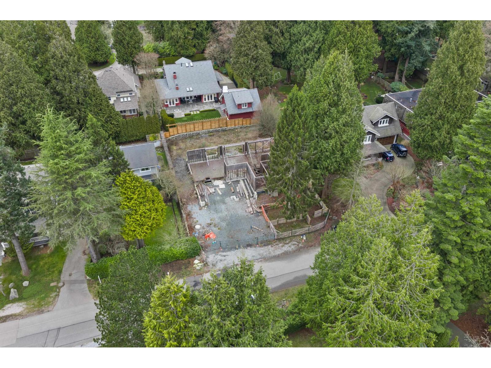 12489 23 Avenue, Surrey, British Columbia  V4A 2C5 - Photo 2 - R3114476