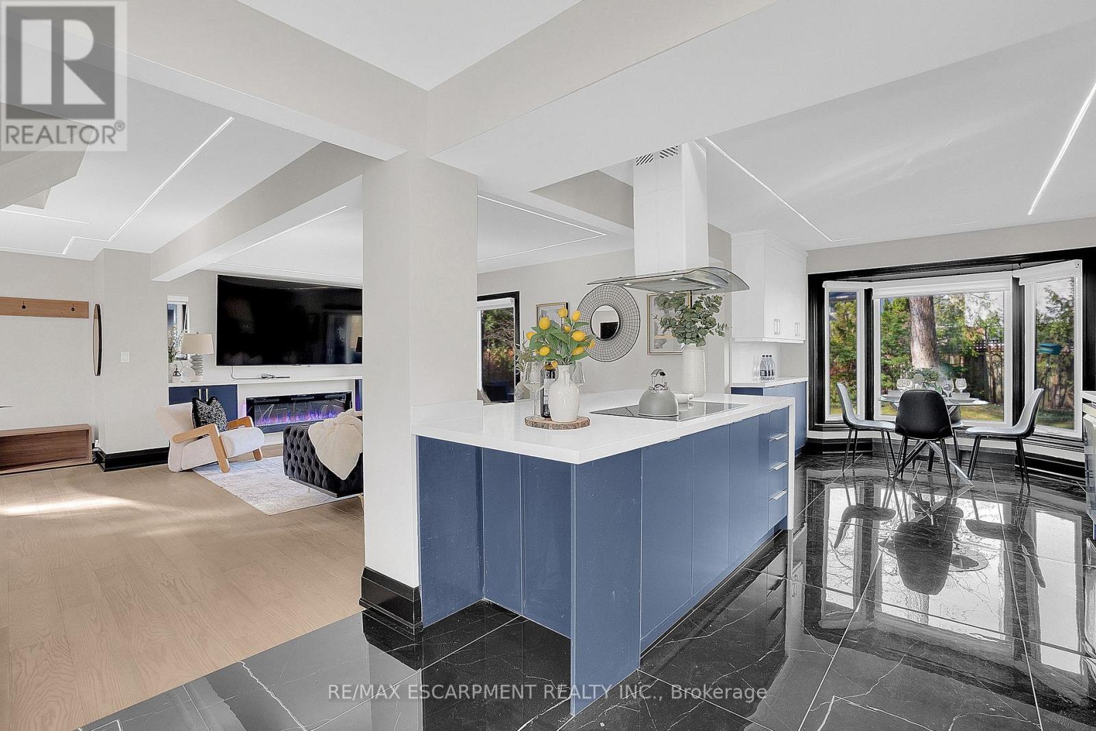 1915 Delaney Drive, Mississauga, Ontario  L5J 3L1 - Photo 13 - W13003782