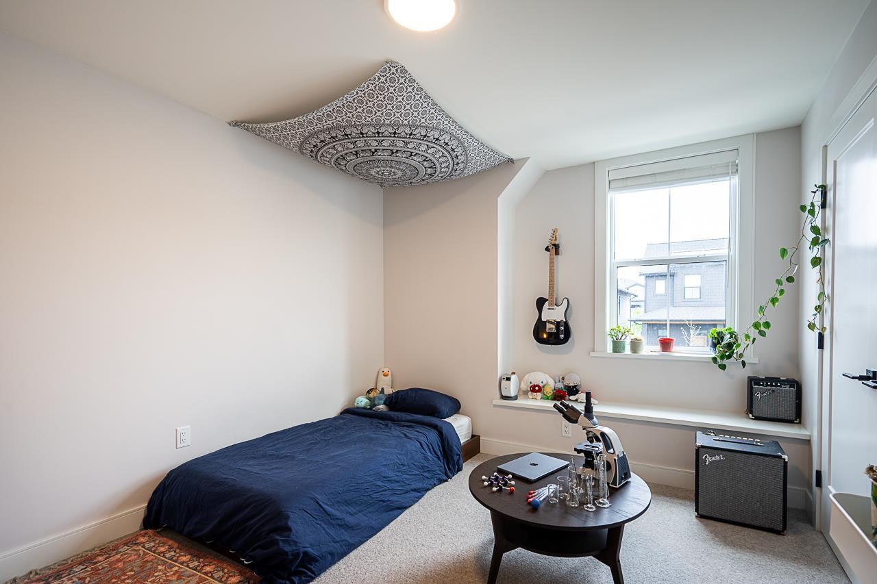 19671 76a Avenue, Langley, British Columbia  V2Y 3V3 - Photo 16 - R3115037