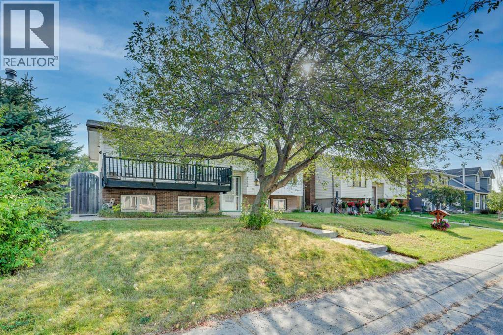 4764 Rundlewood Drive NE, Calgary, Alberta  T1Y 2P1 - Photo 1 - A2290683