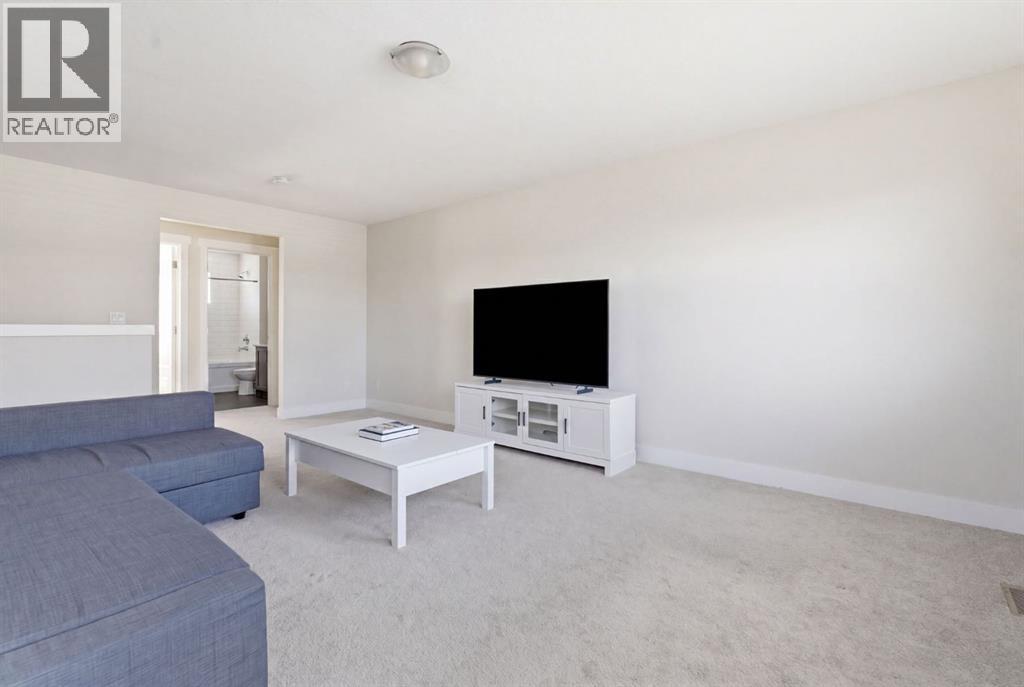 403, 110 Coopers Common SW, Airdrie, Alberta  T4B 3Y3 - Photo 22 - A2303776